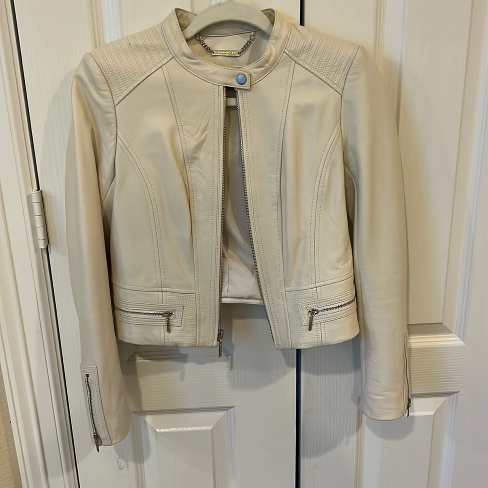 Very nice keather jacket. Great deal for summer nights